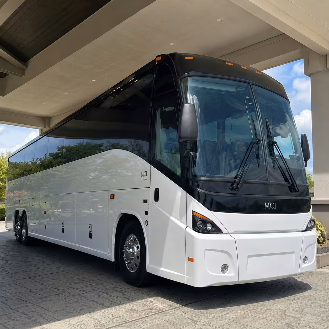 westminster military shuttle buses near jftb los alamitos